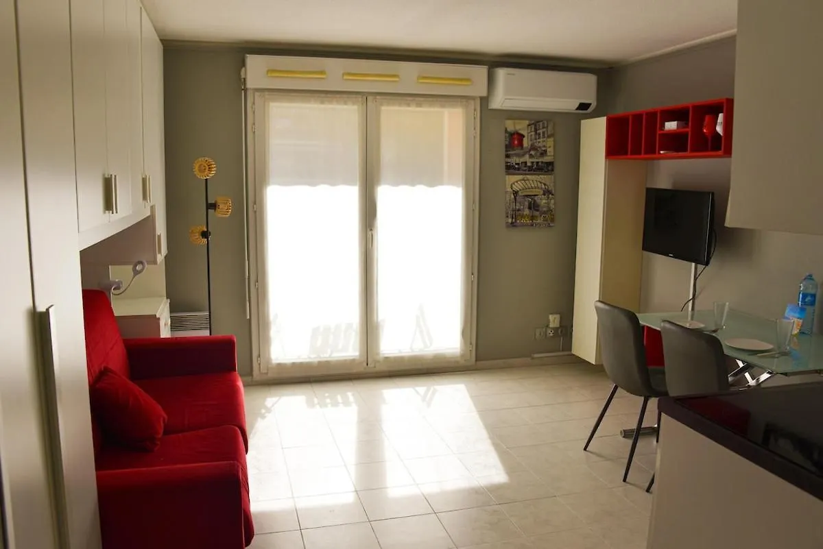 Studio Avec Terrasse A نيس 0*,
