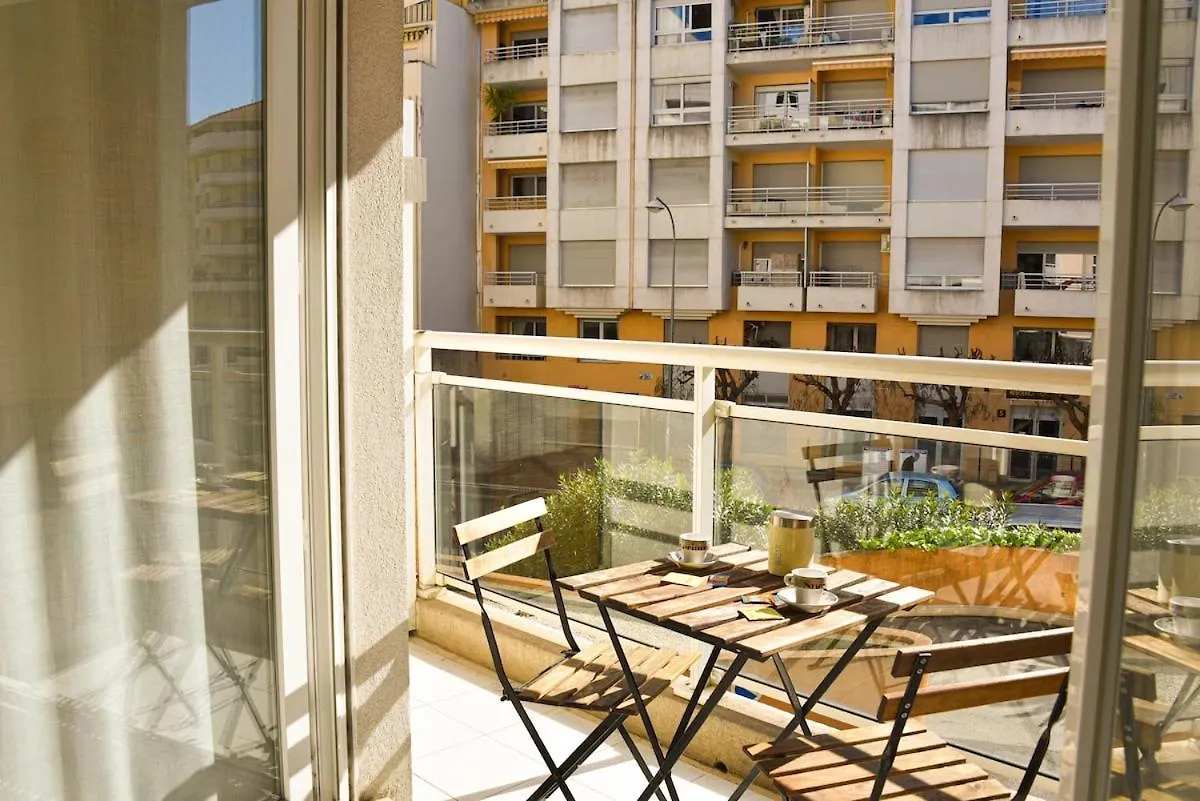 Studio Avec Terrasse A Nice 0*,  France