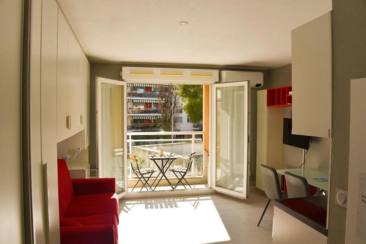 Studio Avec Terrasse A Nice